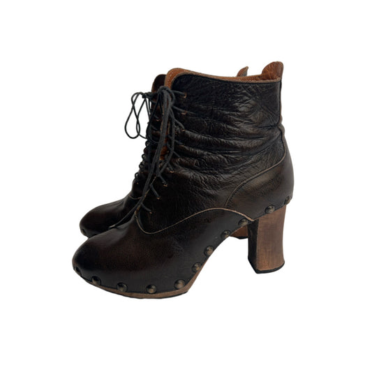 Vintage DKNY Italian Lace Up Boots